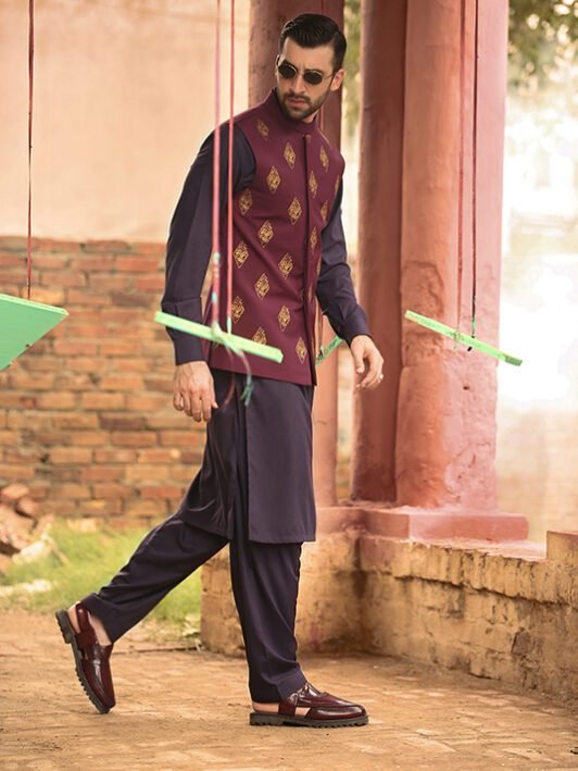 Ceremonial waistcoat in Pakistan