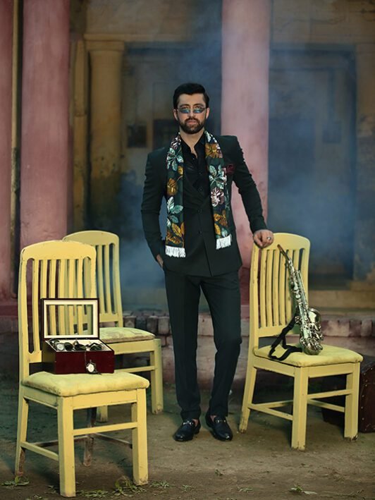 Styling men's 2 piece suits